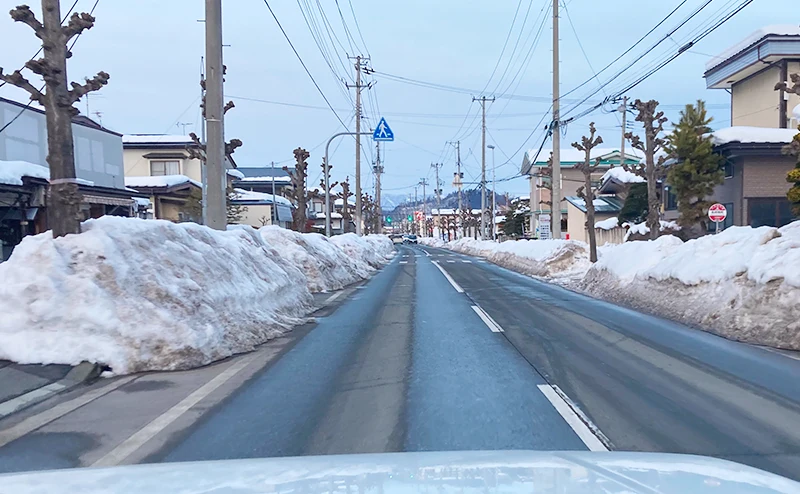 合宿免許 冬の公道(写真は山形県)は、このような中で走行します