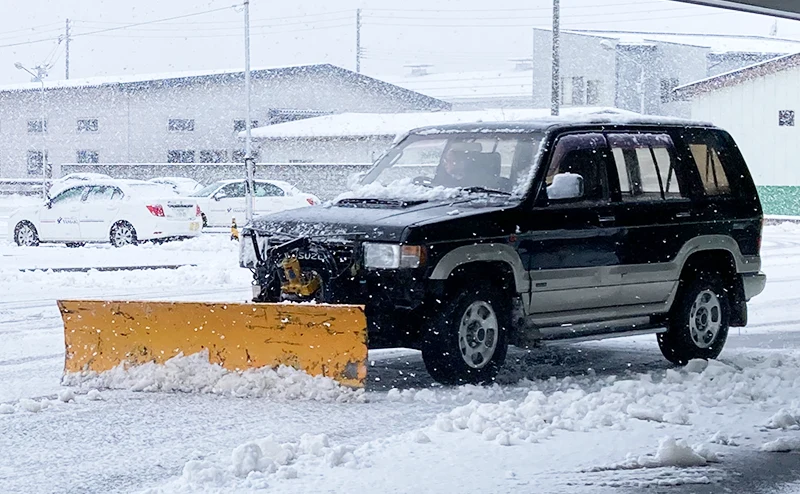 合宿免許 教習指導員やスタッフがしっかりと除雪を行うため、教習コースは安心して利用できます