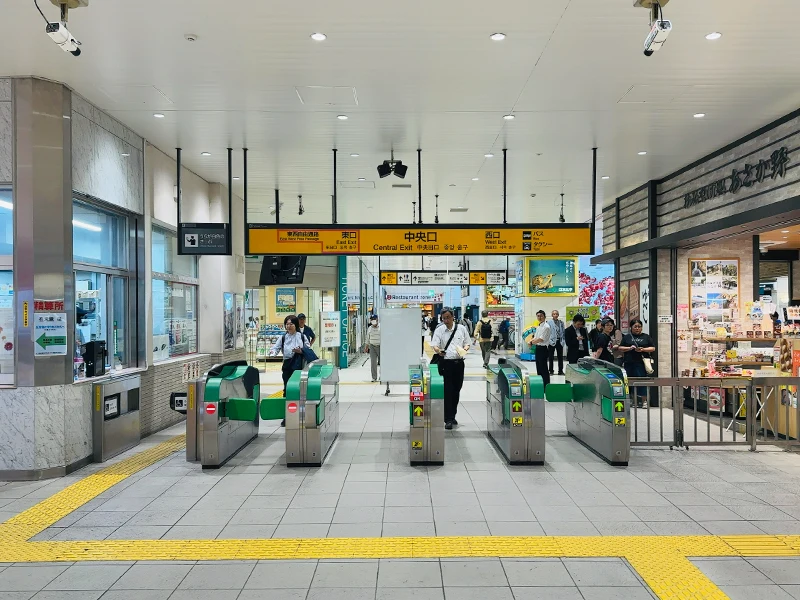 郡山駅の改札口