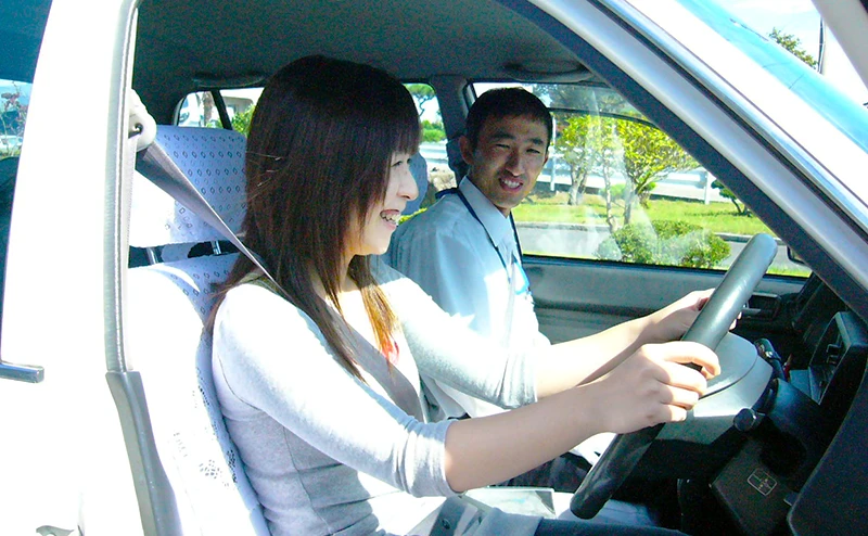 平中央自動車学校